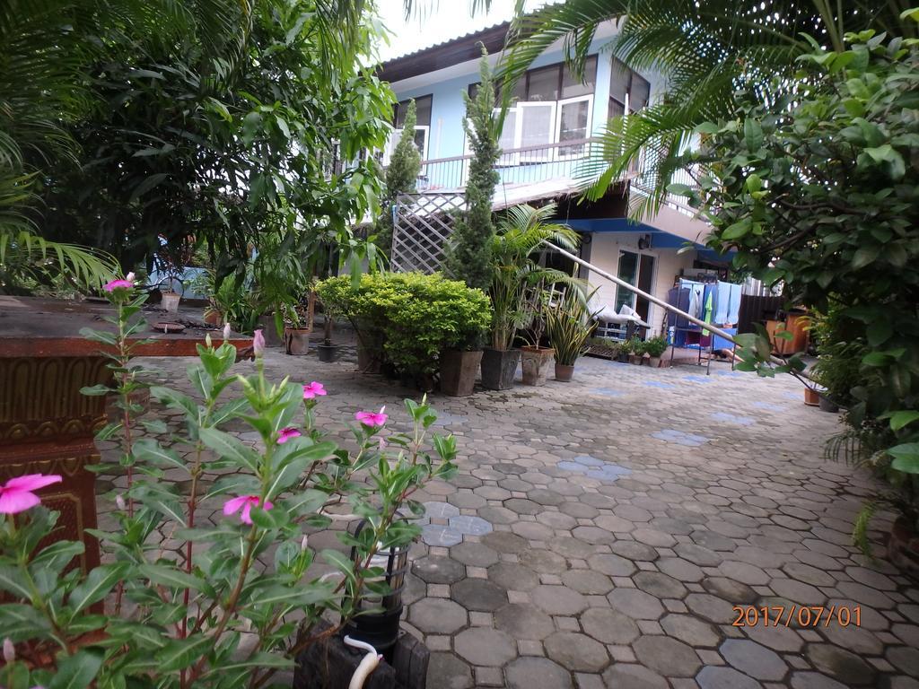 Ferienwohnung The Blue14 House Chiang Mai Exterior foto