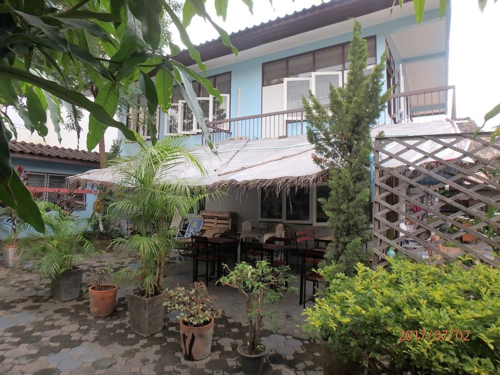 Ferienwohnung The Blue14 House Chiang Mai Exterior foto